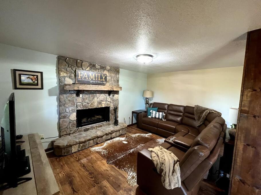 Red Rooster Family Cabin W/Hot Tub+Fire Pit+View Franklin Extérieur photo