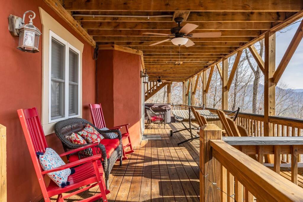 Red Rooster Family Cabin W/Hot Tub+Fire Pit+View Franklin Extérieur photo