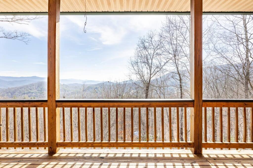 Red Rooster Family Cabin W/Hot Tub+Fire Pit+View Franklin Extérieur photo